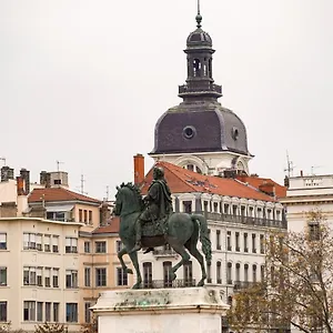 Apartamento Dify Petit - Place Bellecour, Lyon